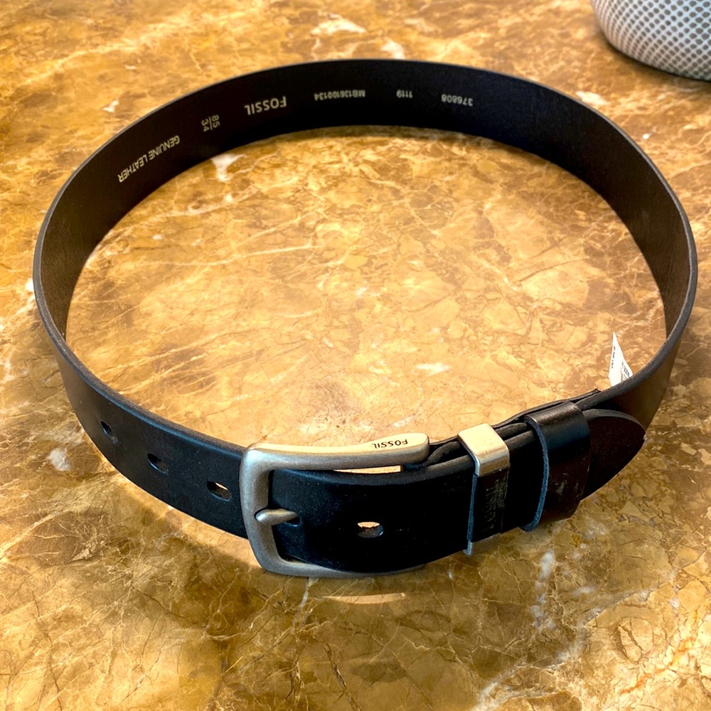 34 black Fossil belt